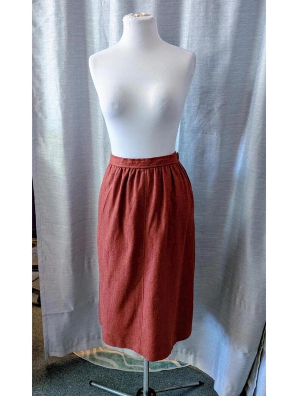 Vintage 70s Evan-Picone Rust Wool Skirt S/M